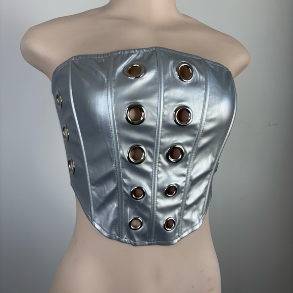 Silver Strapless Corset Top - Picture 8 of 9